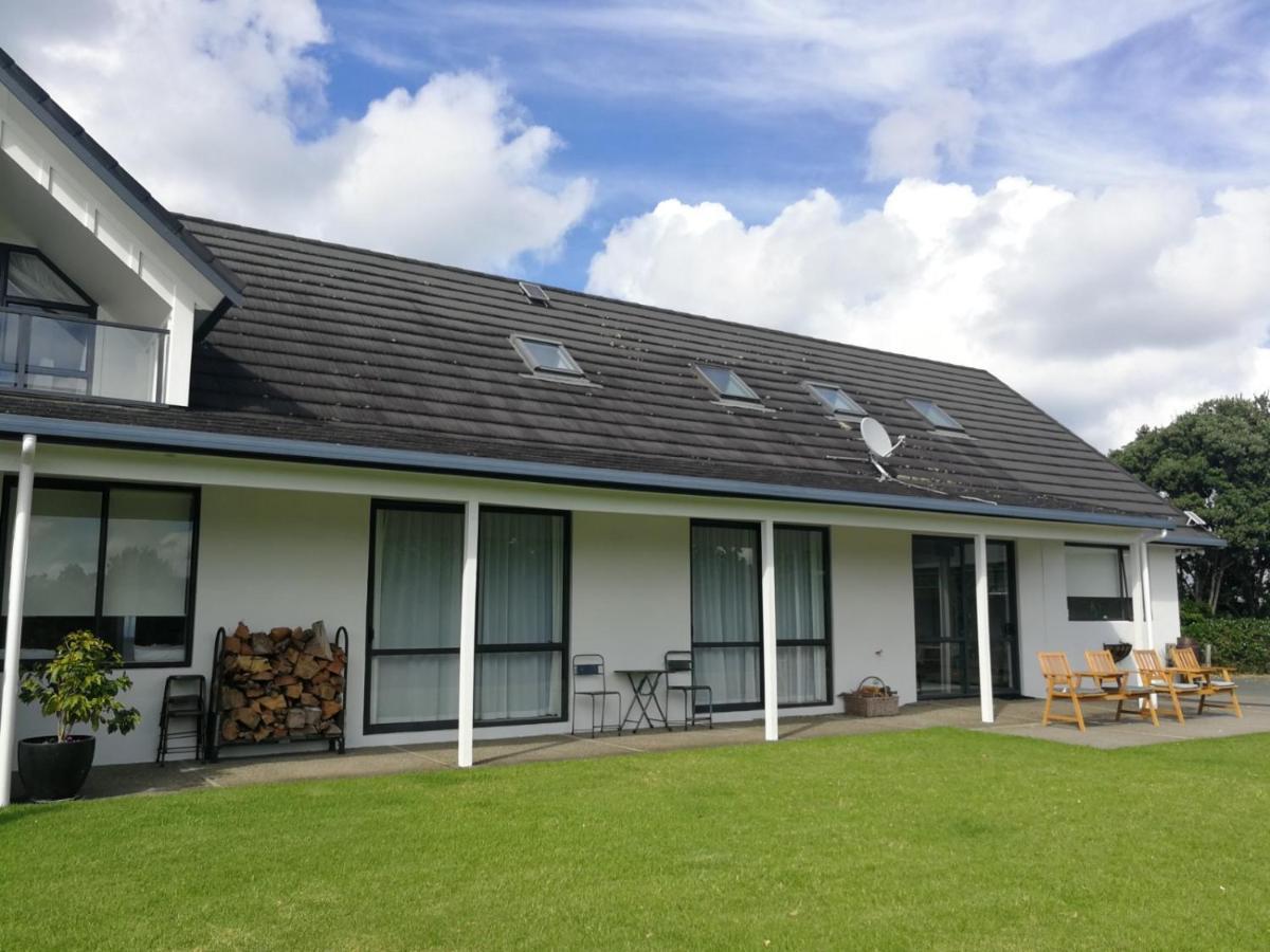 Kaka Lodge At Kotare House Tawharanui Exterior foto